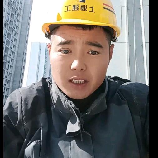 农民工小张爱唱歌