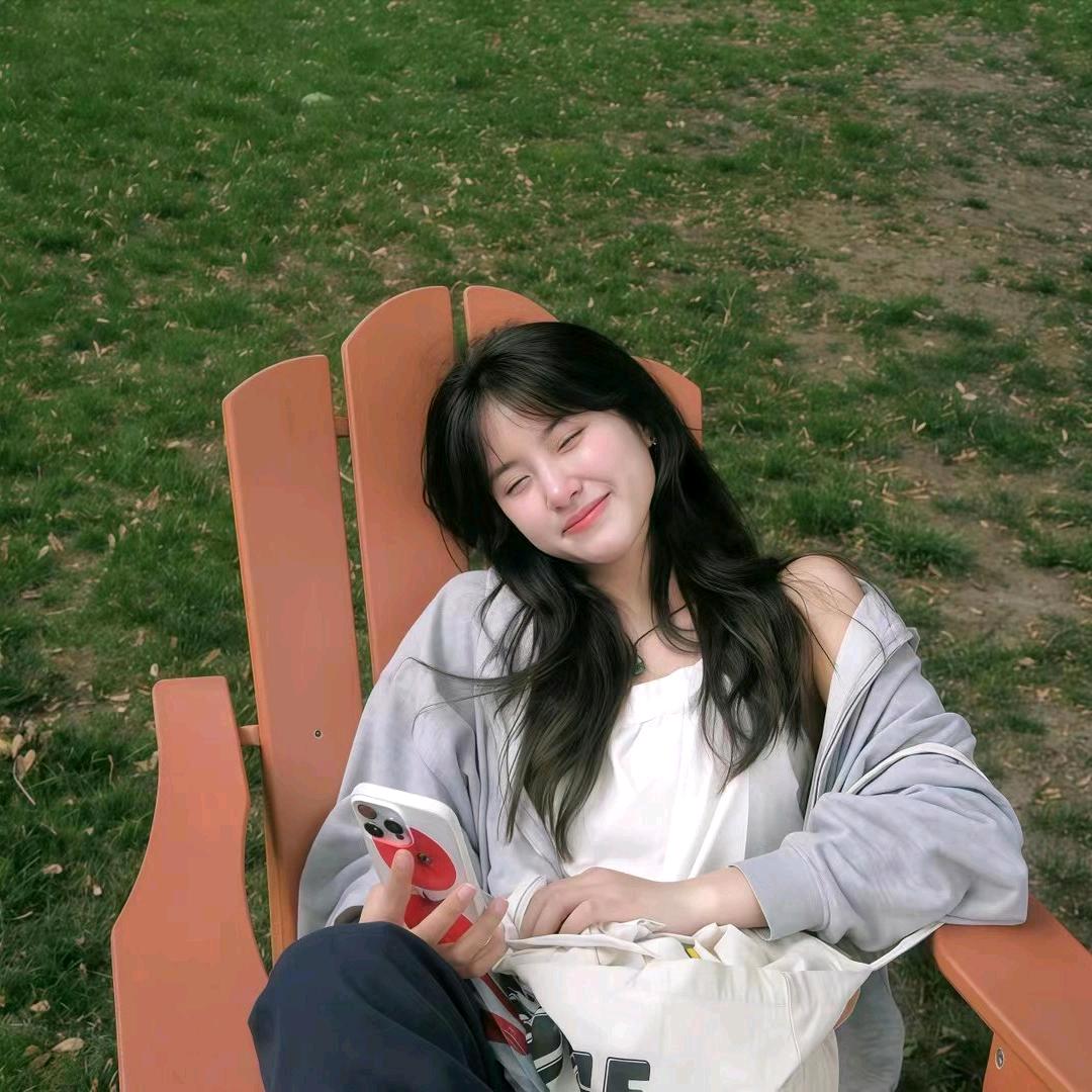 ʟ̆̈ᴜ̆̈ᴄ̆̈ᴋ̆̈ʏ̆̈🧡💫