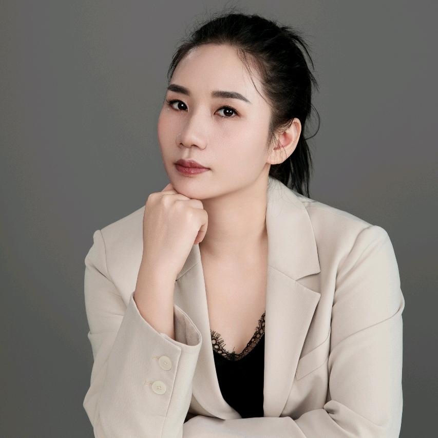 爱调肤的宝其妃