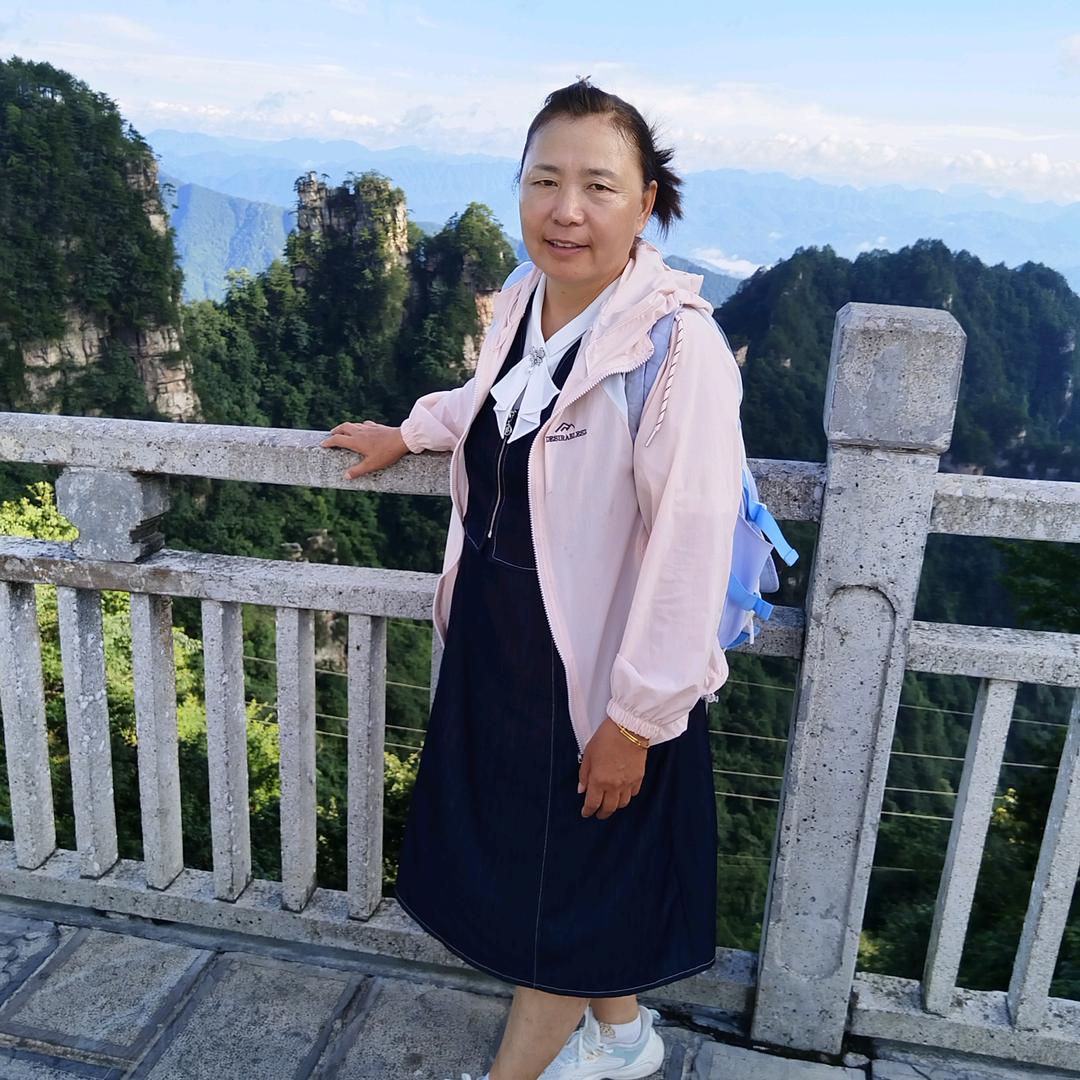 水泥，黄沙，粘合剂，销售