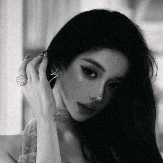 世上最后一个姐1