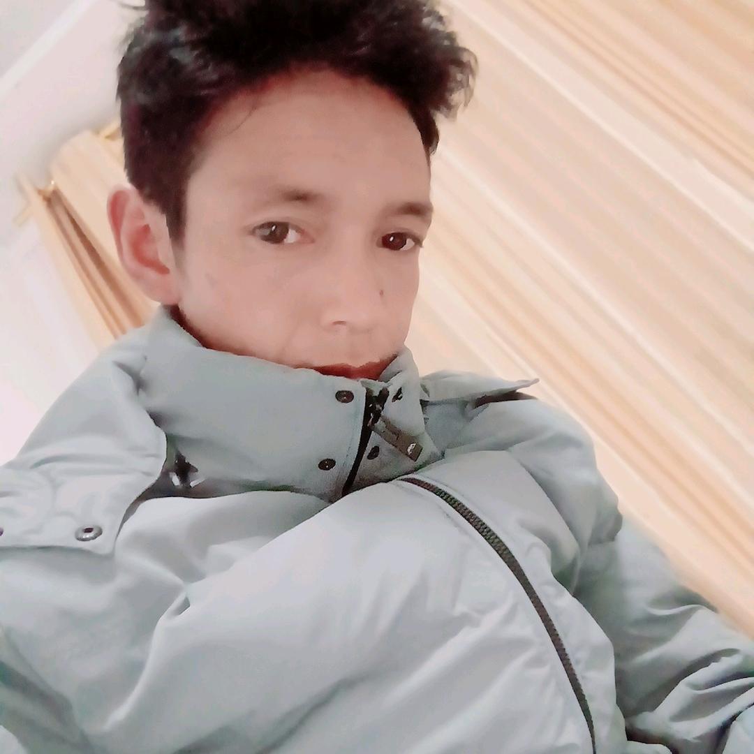 西藏男孩1376
