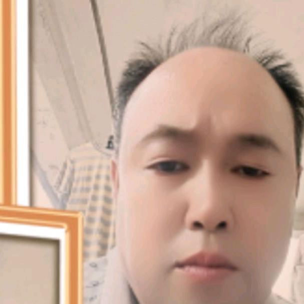 陈默是金