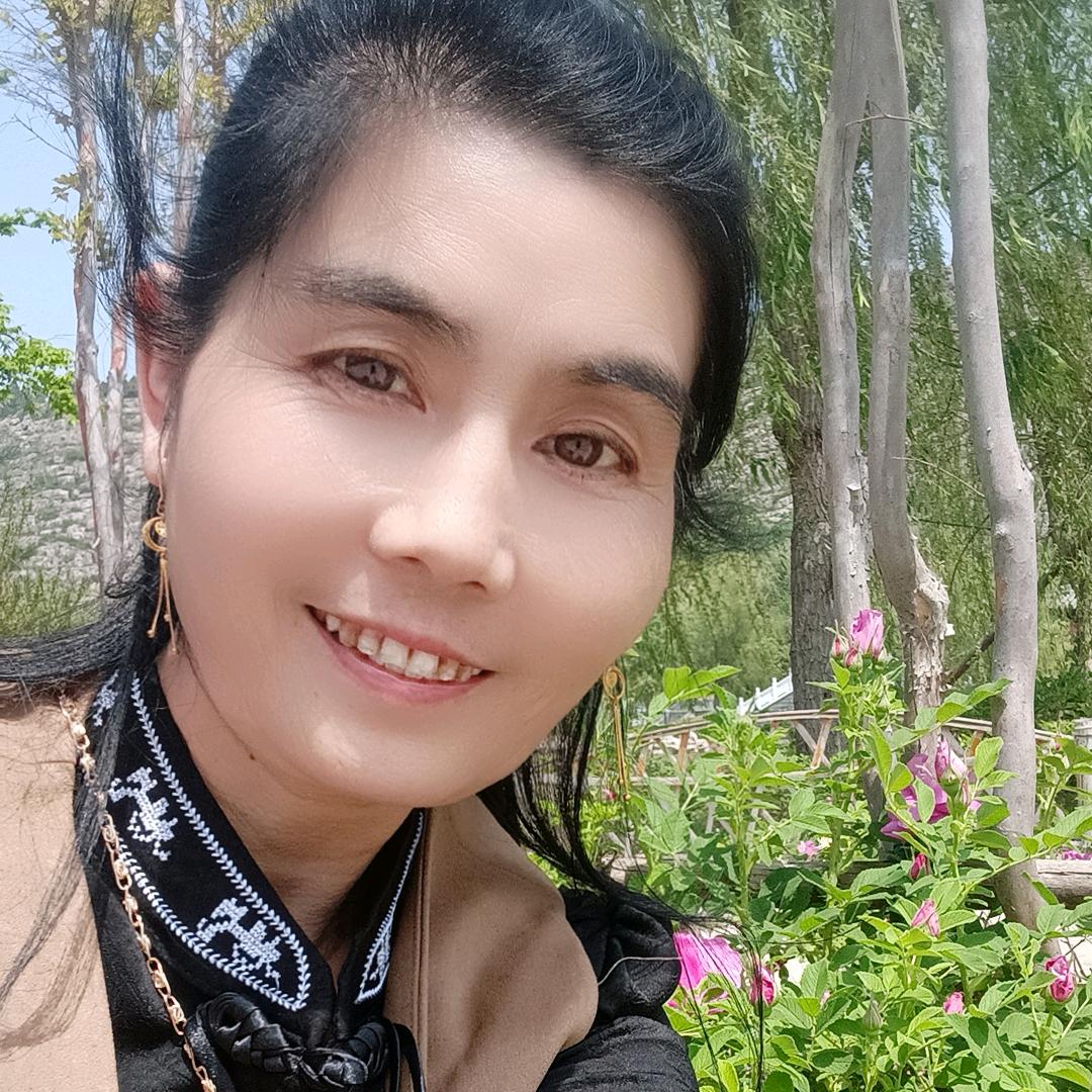 诚信四丫头爱上了唱