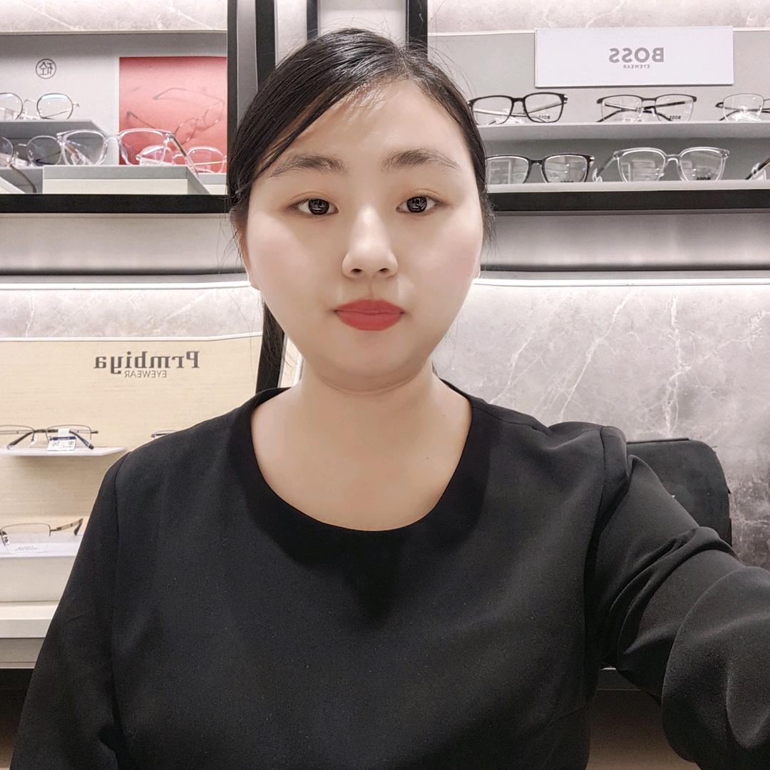 博士眼镜配镜顾问玲林