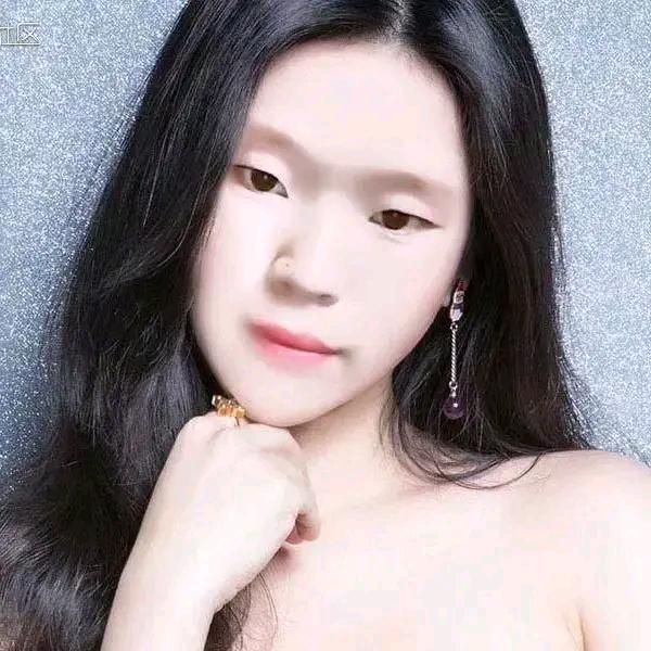 生活再苦也要笑着面对。