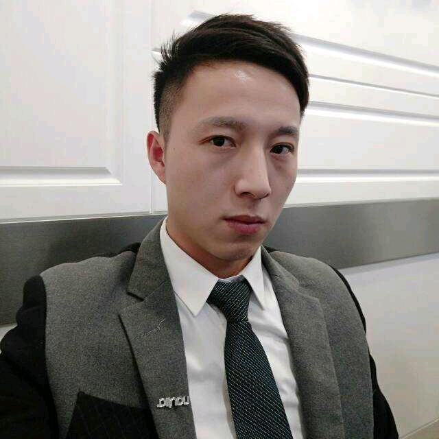 YINA龙哥高端羊绒大衣工厂店