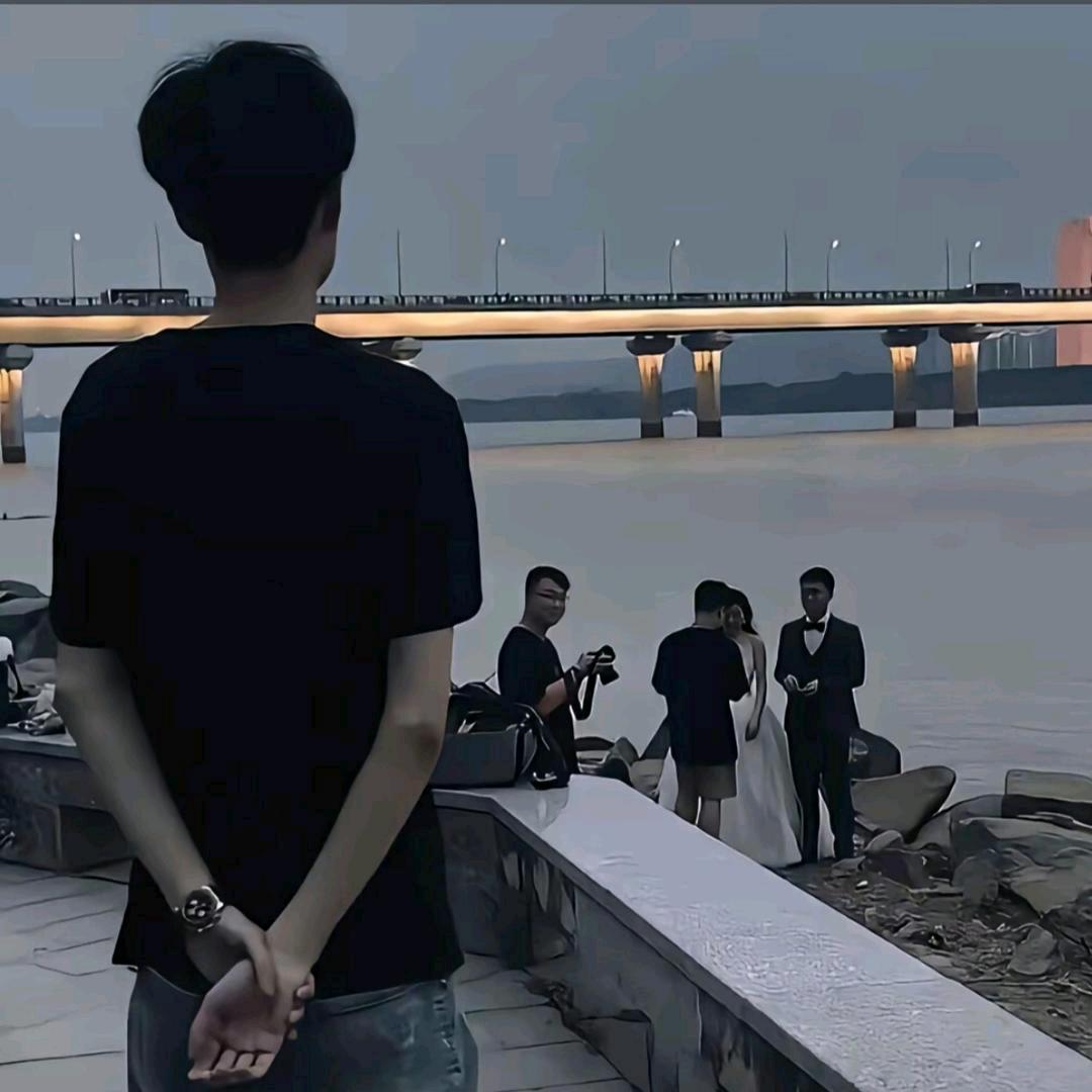 都多余了