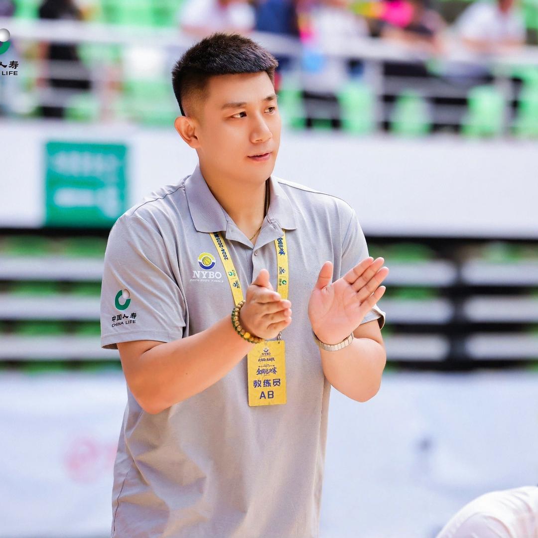 大宇哥的呼和浩特宏狮篮球俱乐部