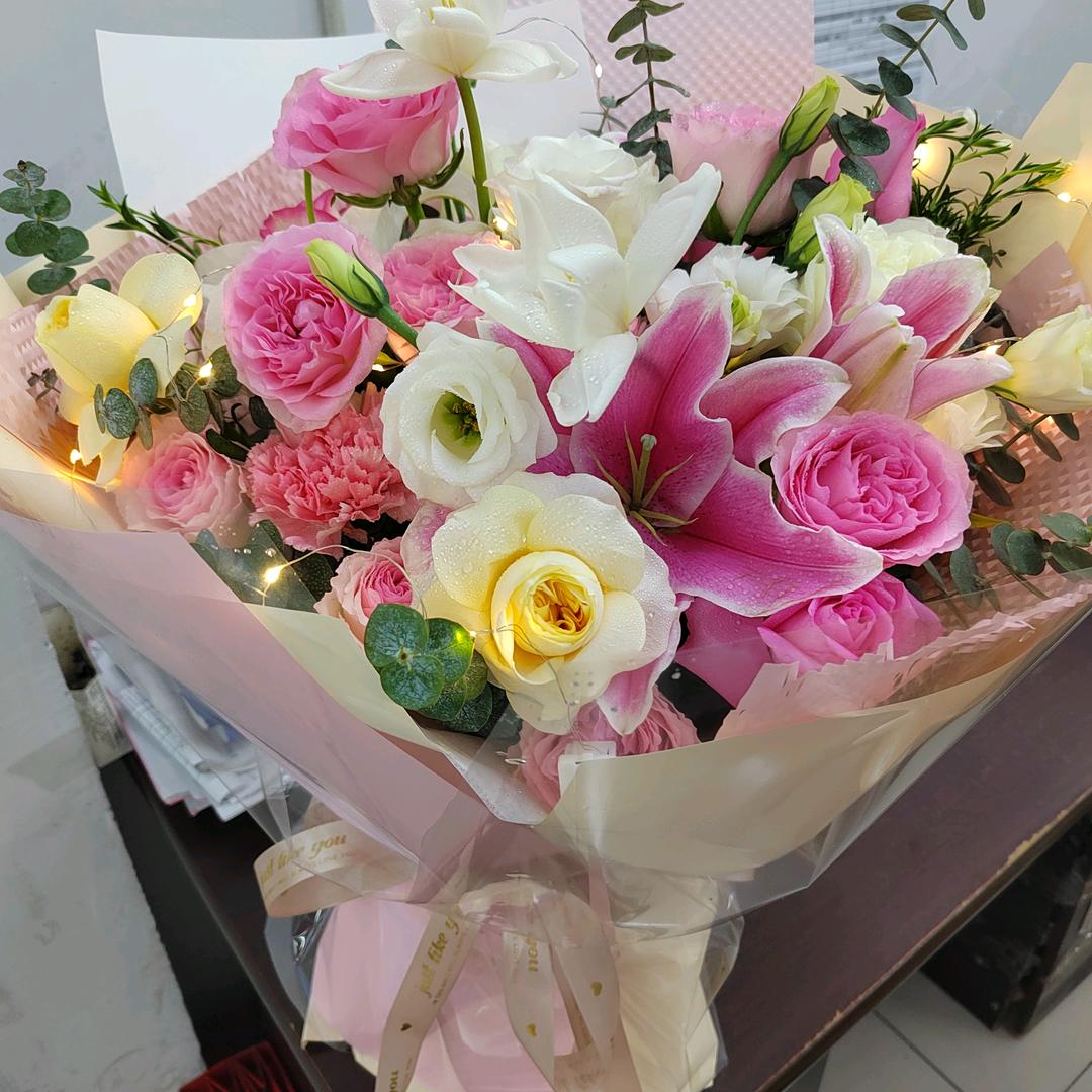 🌸依依
