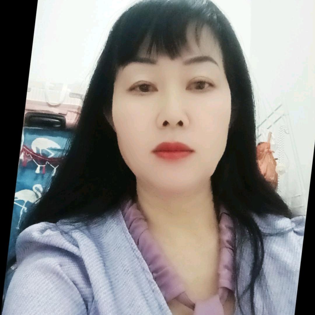 本人爱好，唱歌听音乐美食