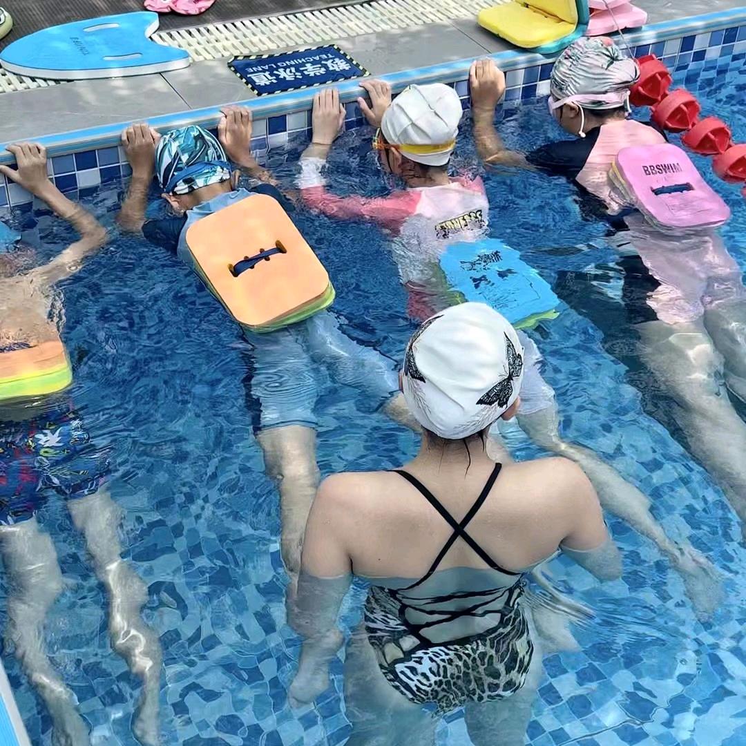 JDL游泳健身运营总监