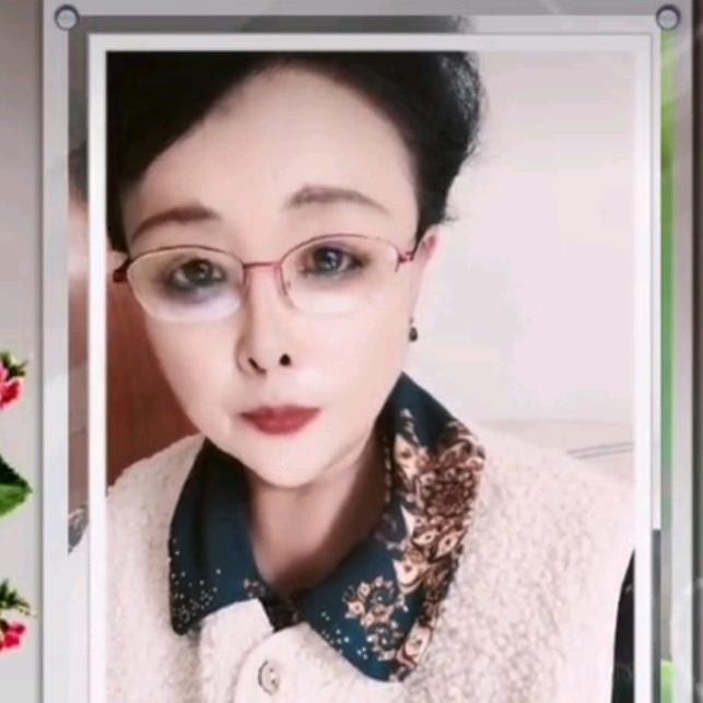 爱花的老太太