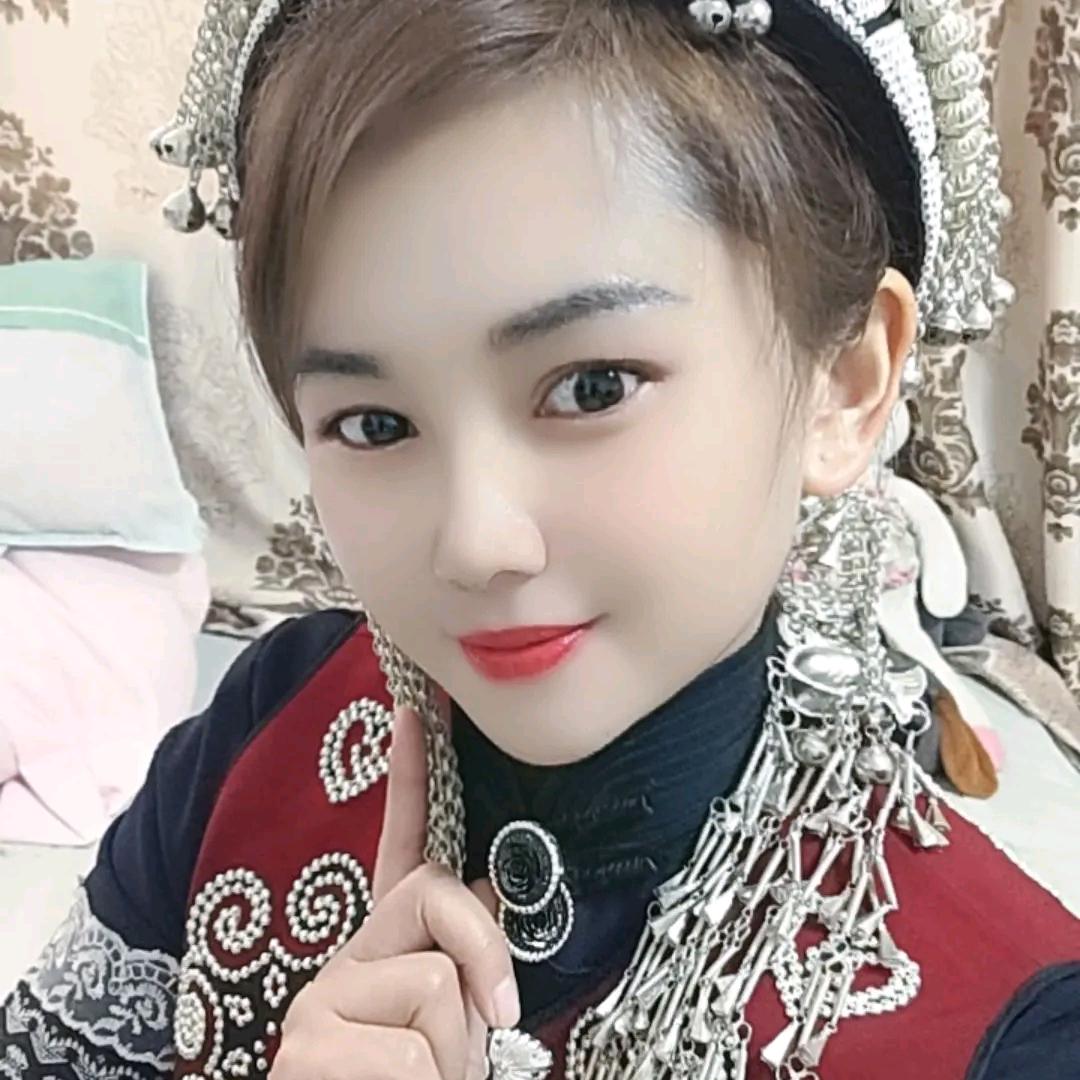 简单就是快乐- ̗̀(๑ᵔ⌔ᵔ๑)