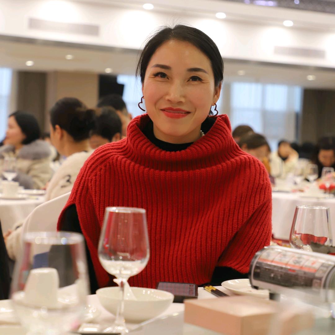 全宁乡装网线的美阿姨