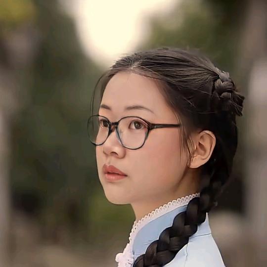 逝去的青春有点悔