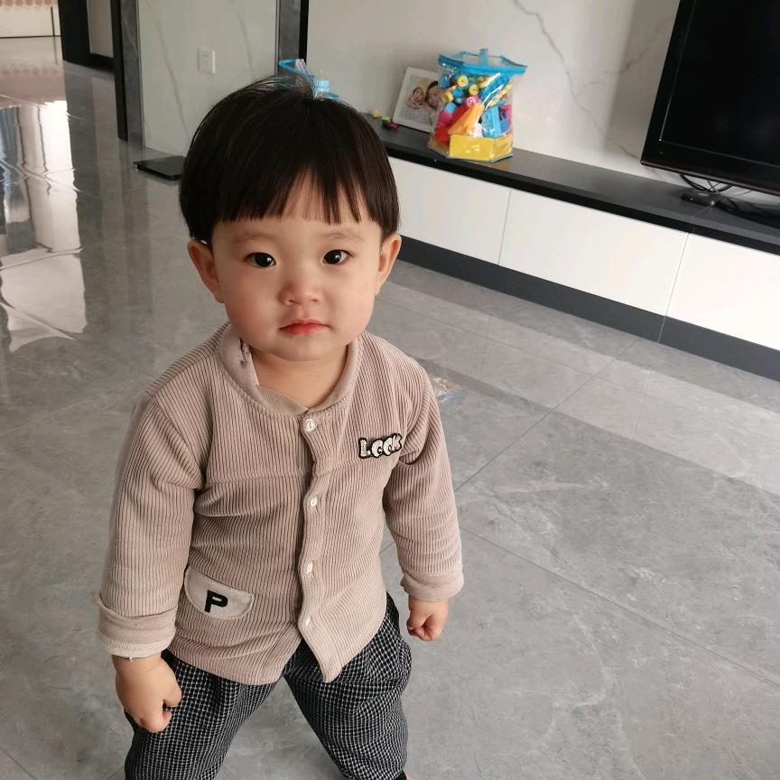 李宝挖机班主