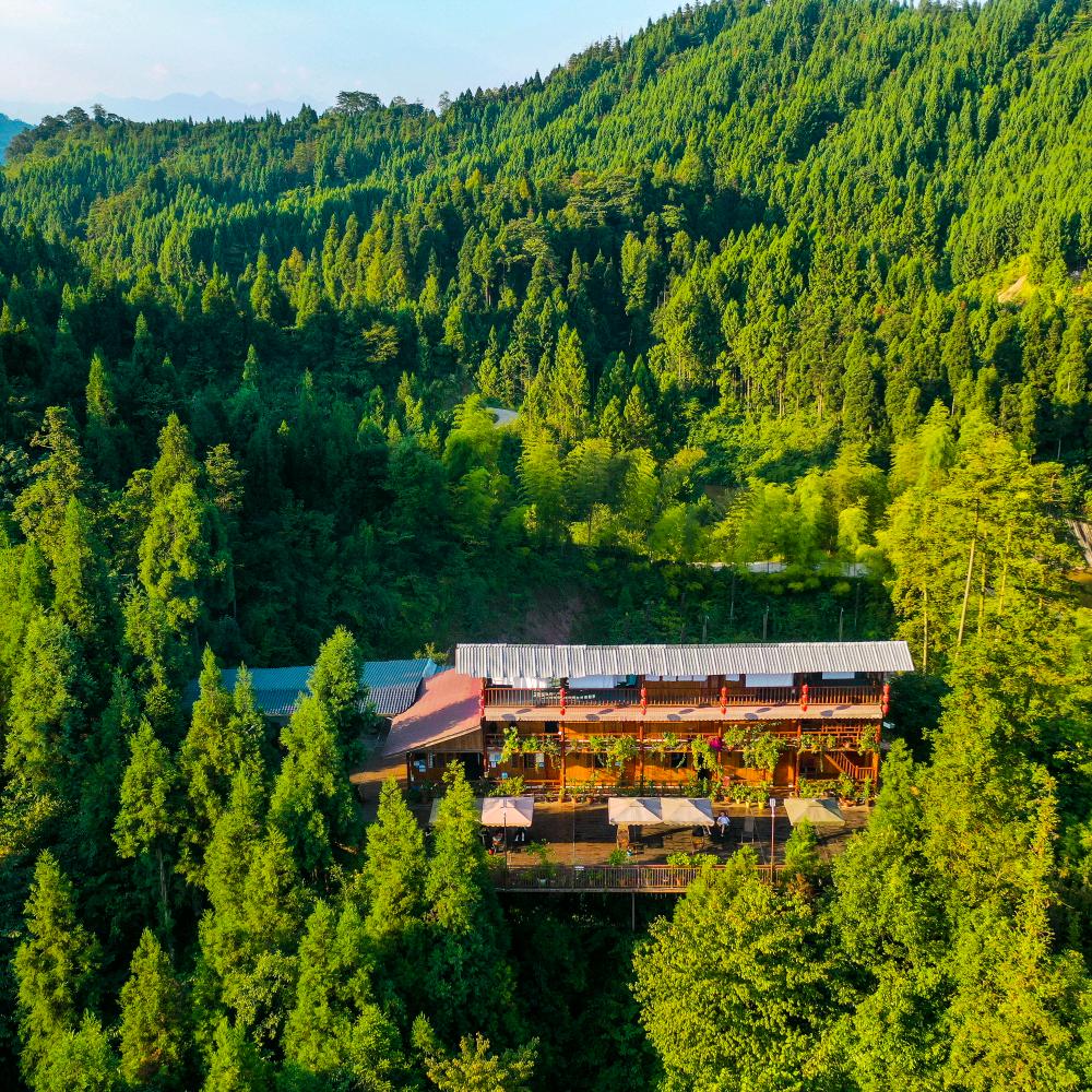 南宝山～香杉楼花园民宿