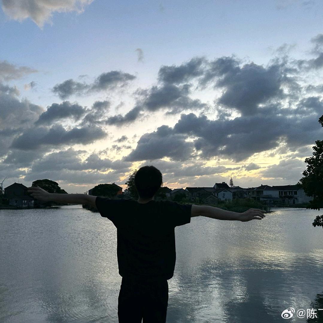 ⁺✞ʚ小江小鱼重度依赖ɞ✟₊（出物版）