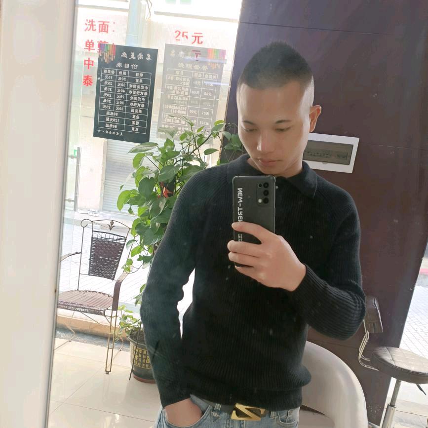 梁其睿