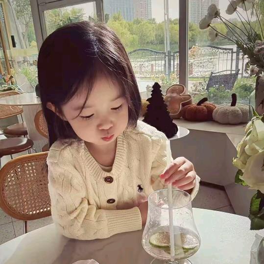 爱(⑅•͈ᴗ•͈).:*♡