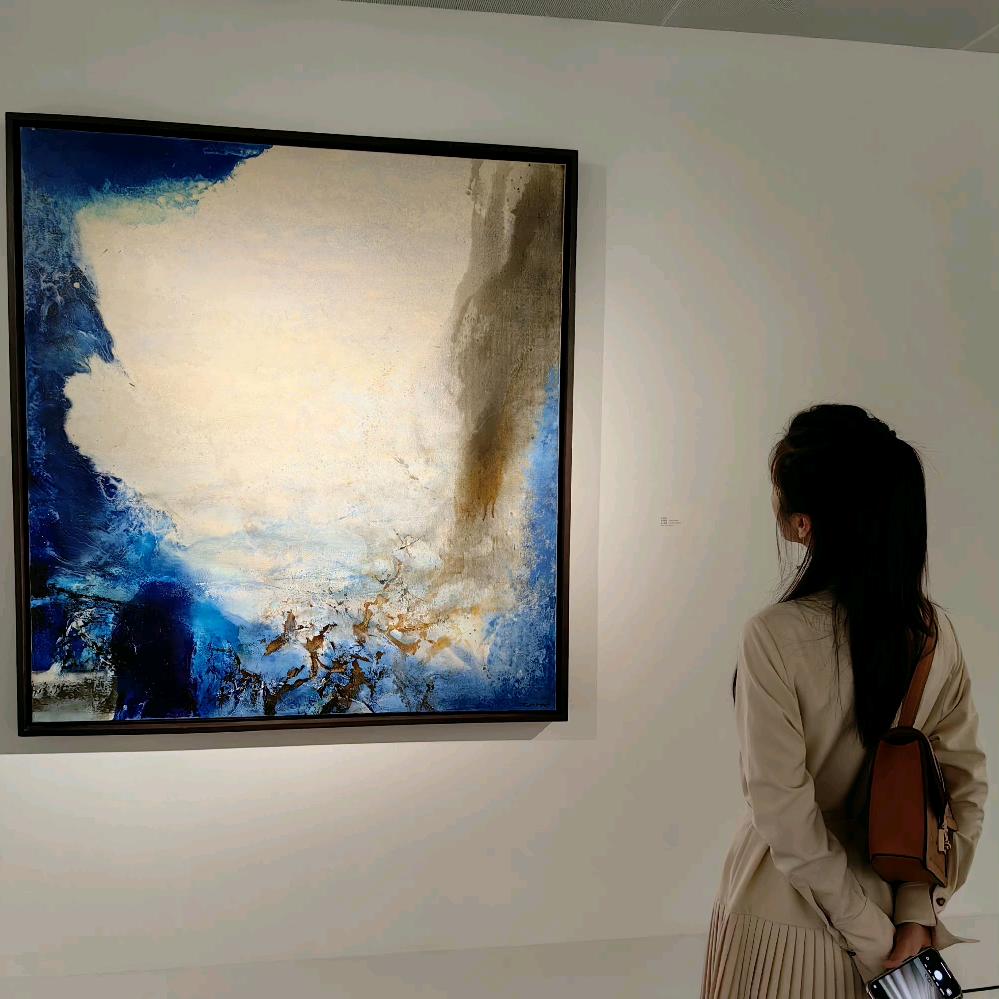 爱听戏的元宝