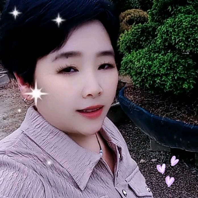 代芳芳，