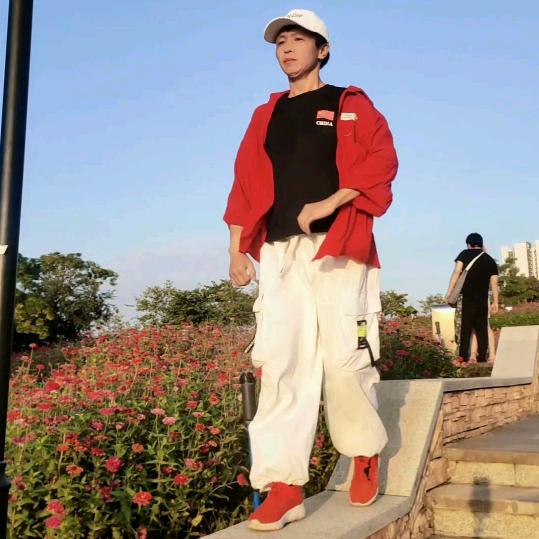 @聂辉爱跳舞