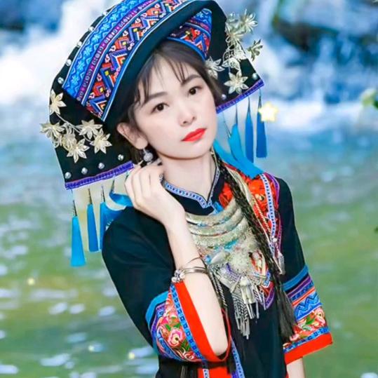 青青河边草。🌺🌺🌺🌺💐💐💐