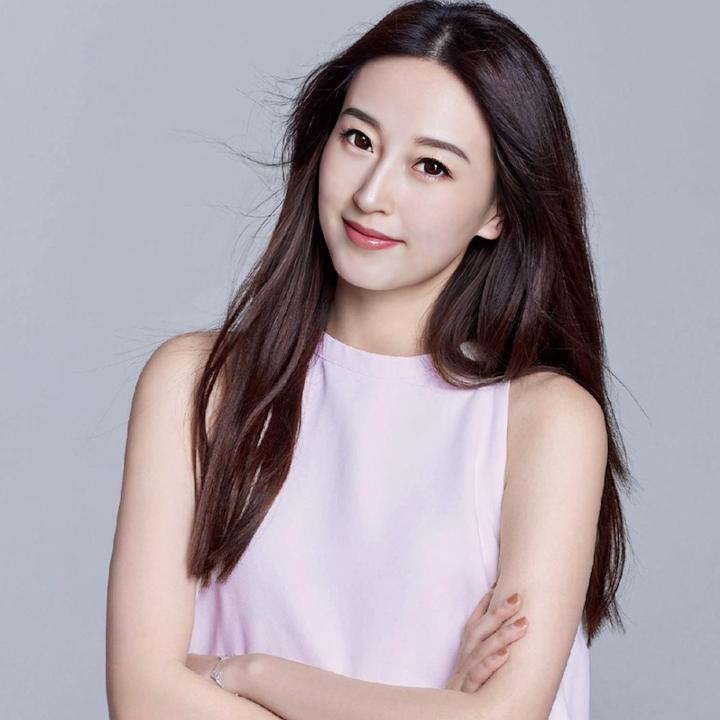娜娜👑