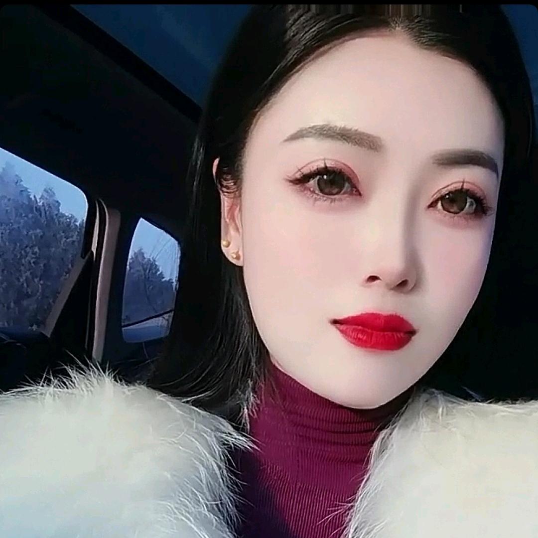 小青.