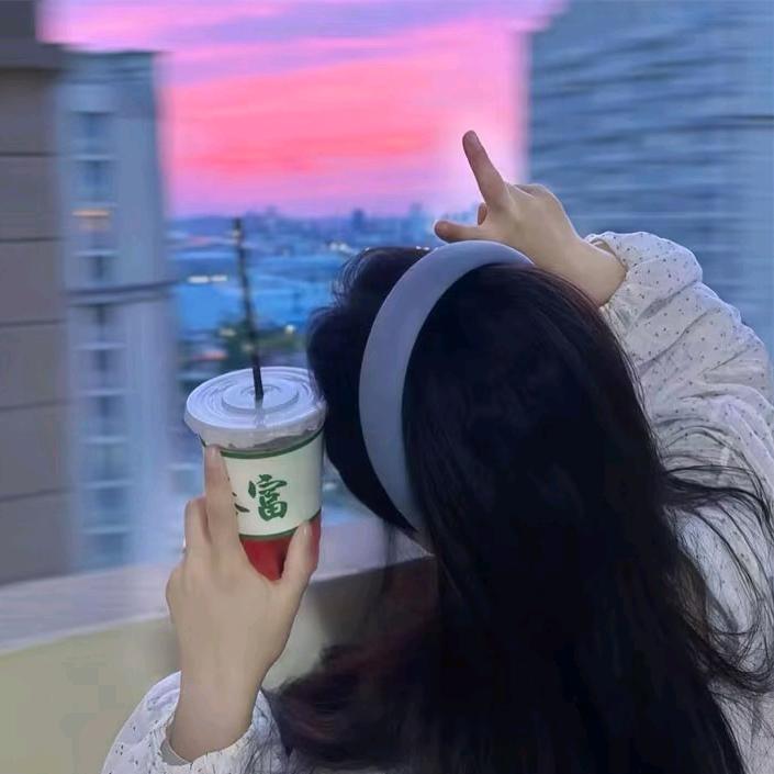 星星偷走睡意ʚʕ̯•͡ˑ͓•̯᷅ʔɞ