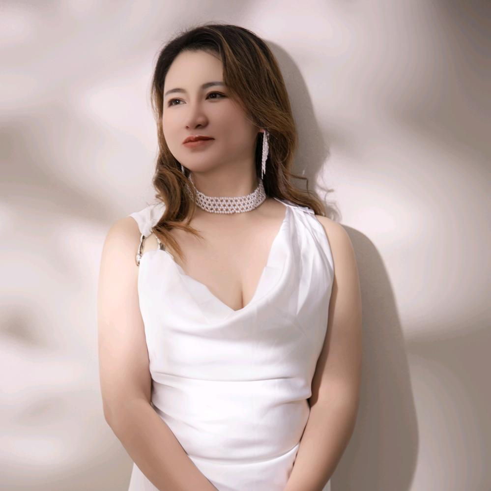 伊美集团李李