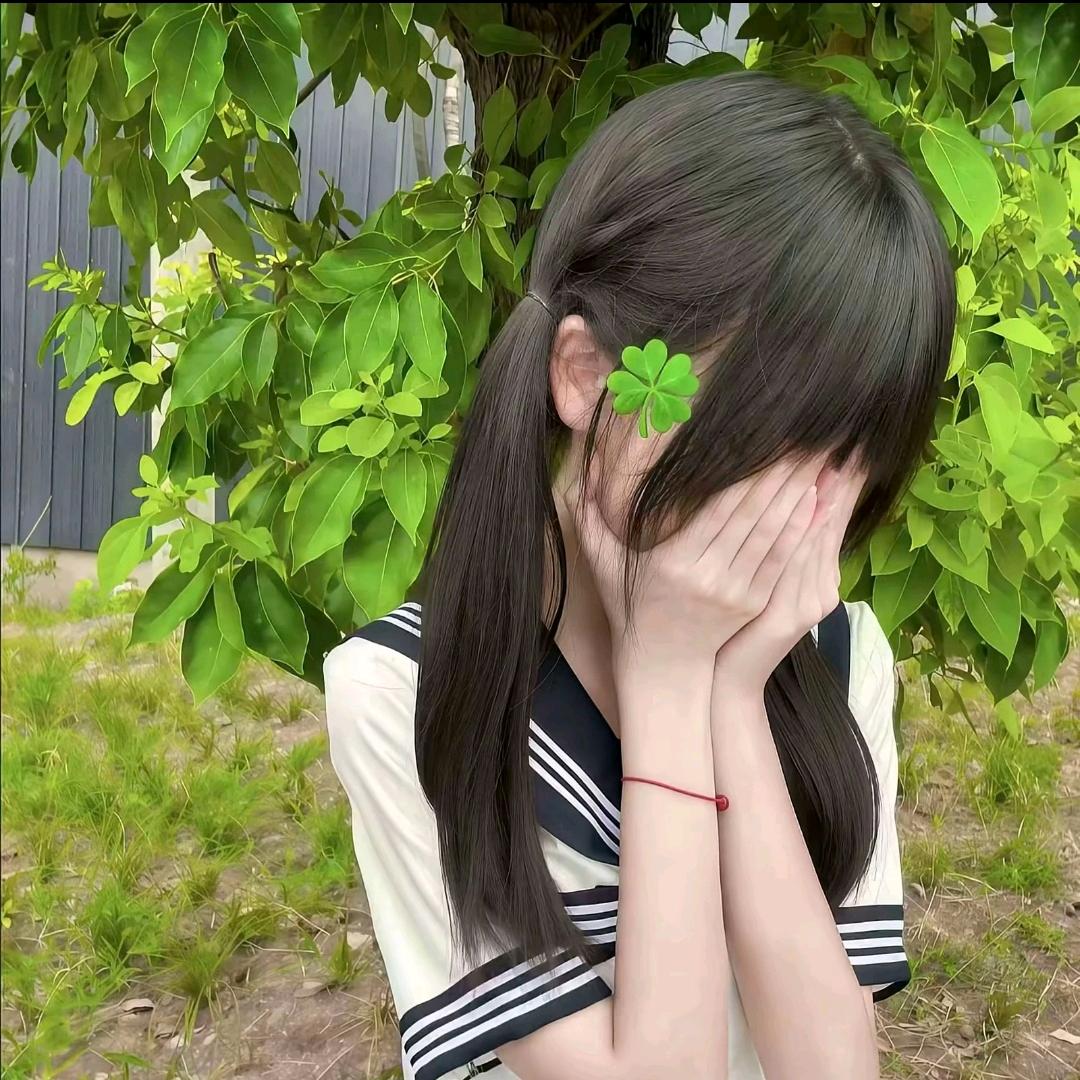 🍀𝓟𝓸𝓮𝓽𝓻𝔂.𐙚*