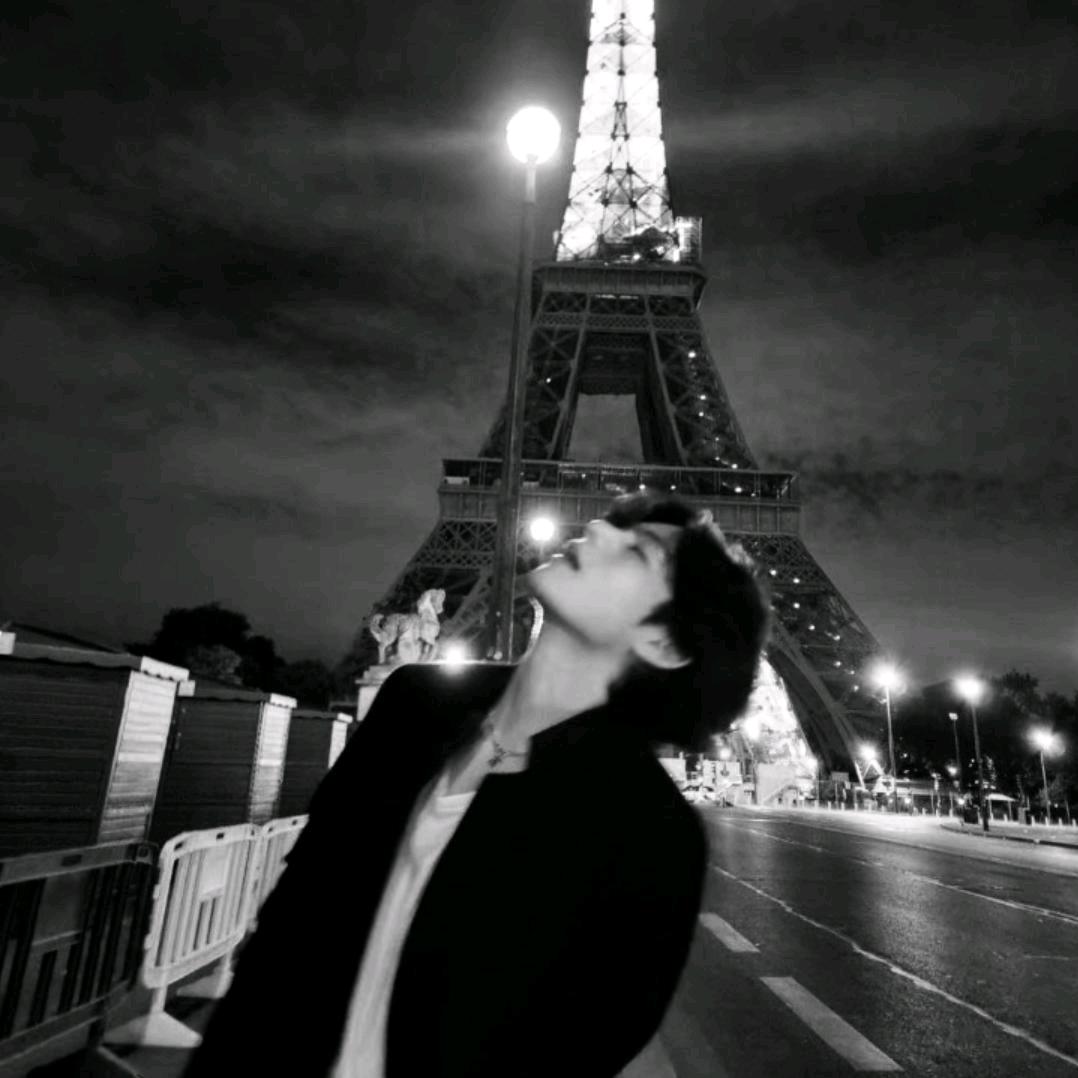 𝒁𝒉𝒂𝒏𝒈𝑯