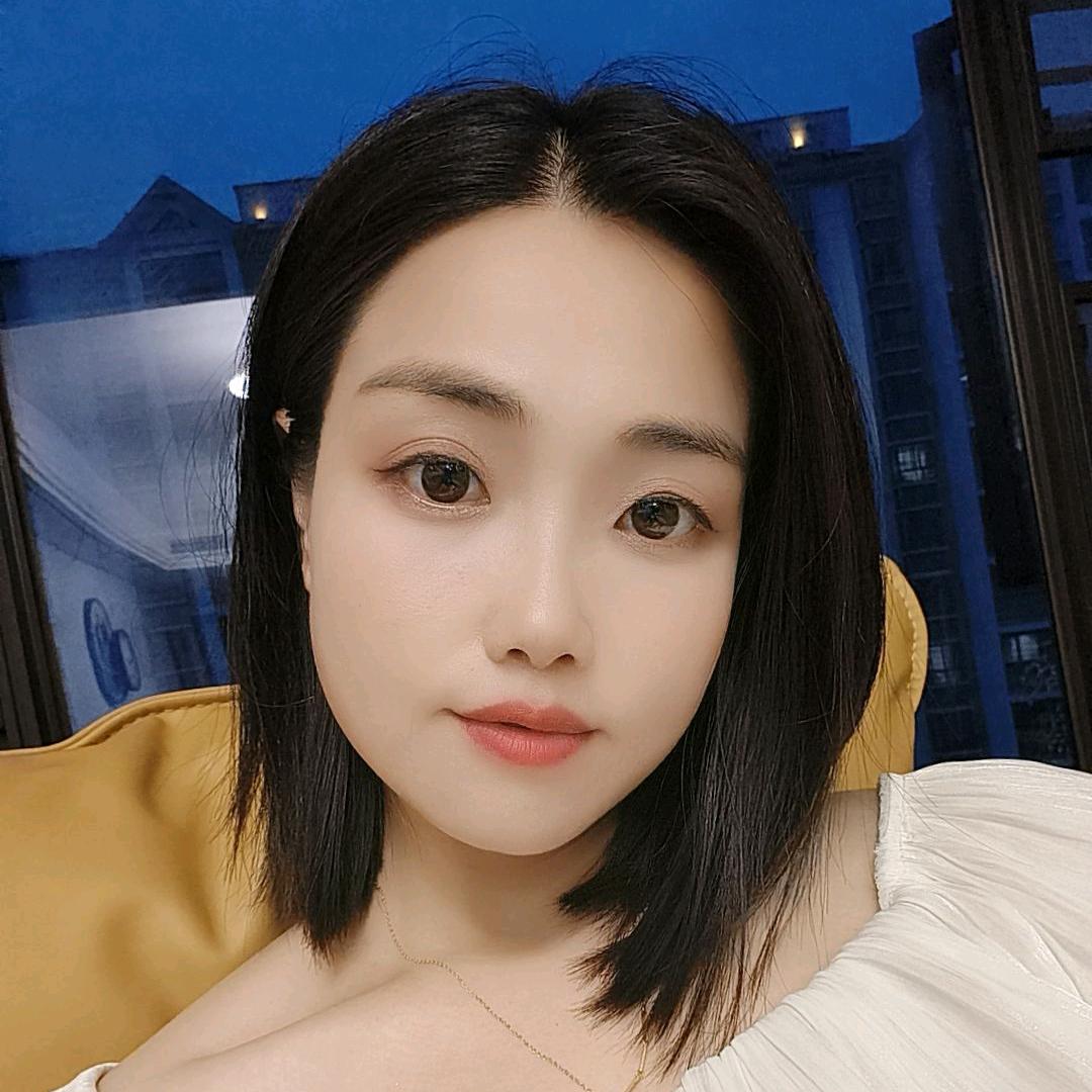 柒月