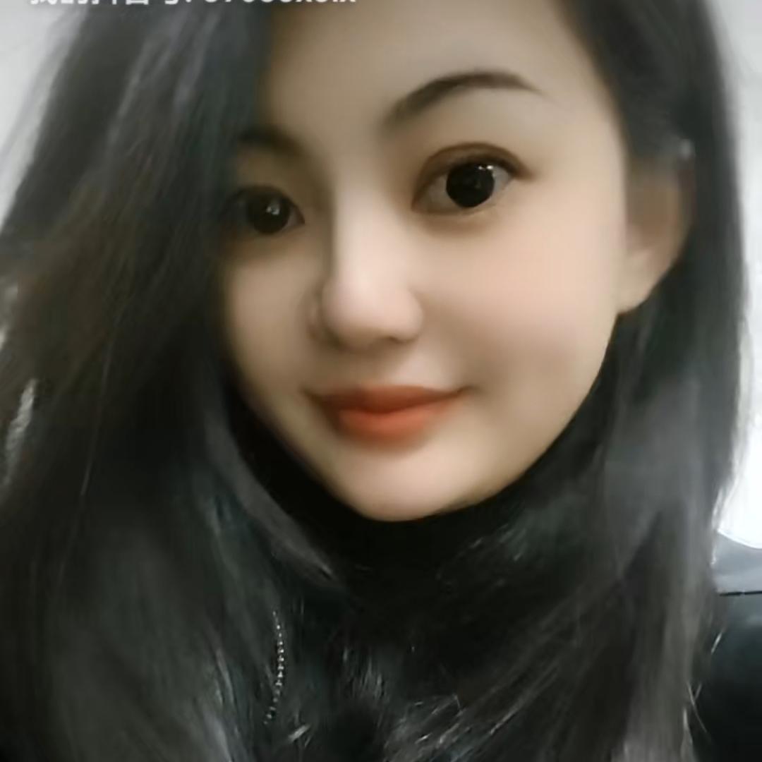 是笑酒窝呀
