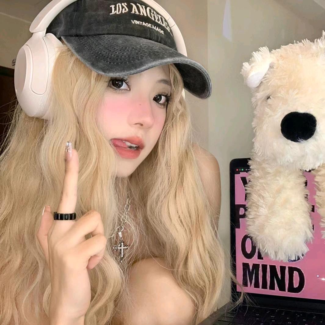 Mia_