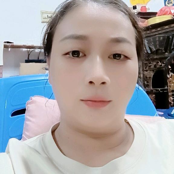 奕雯