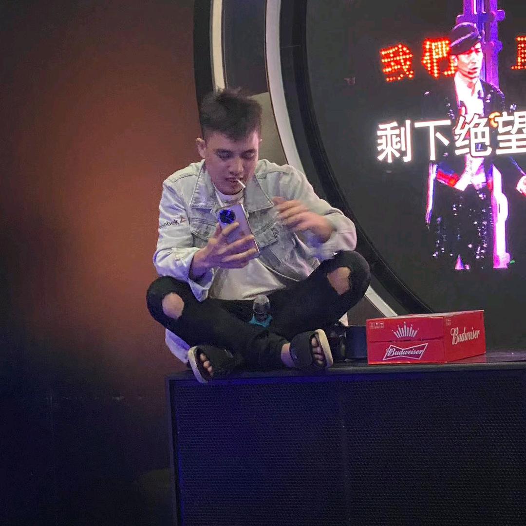 天亮集团成员