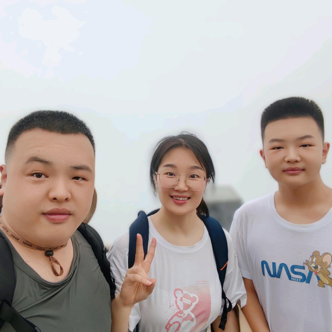 把酒 祝 东风，且共从容