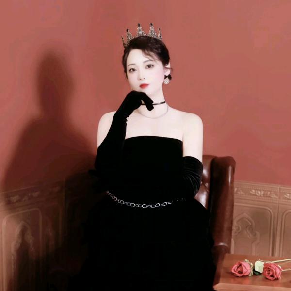 Ꭵ°᭄ᶫᵒᵛᵉᵧₒᵤ࿐ 香水百合🌸