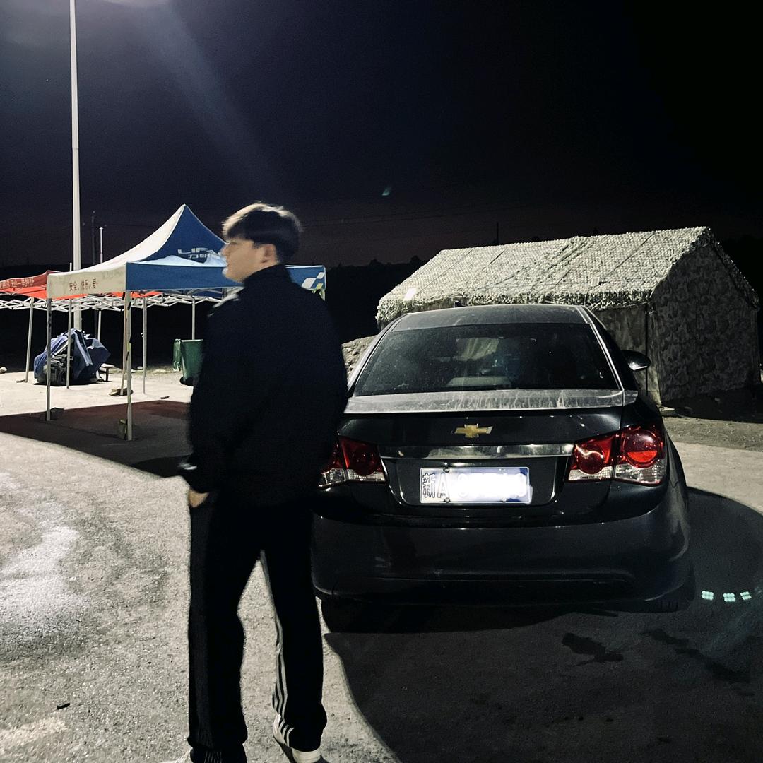 凋零的玫瑰伤心的博.