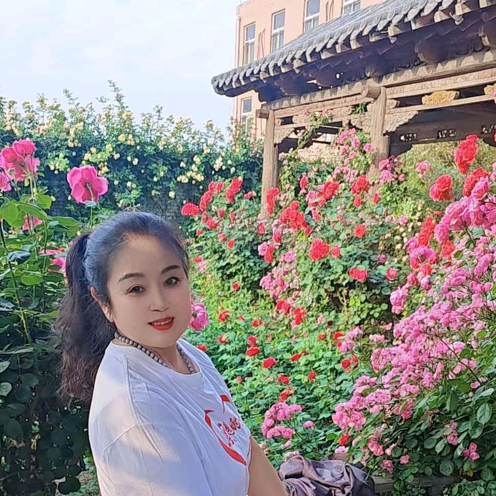 蓝蓝，