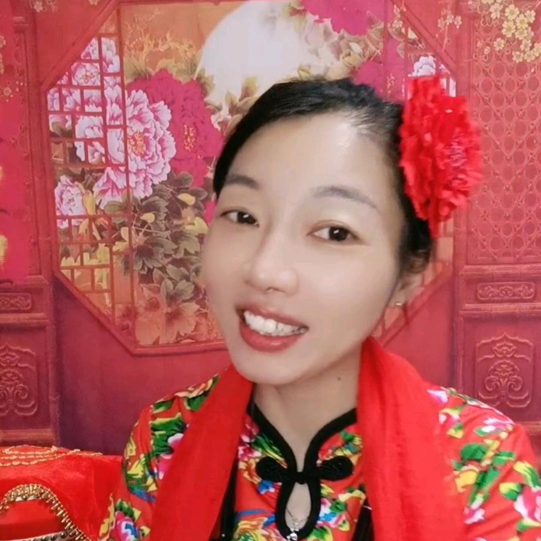兔牙妹