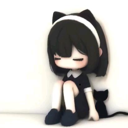 ╹◡╹.