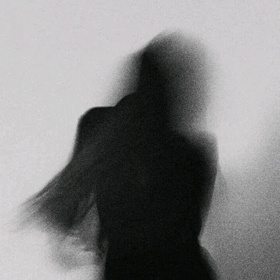 不会骑扫把的胖女巫🧙‍♀️