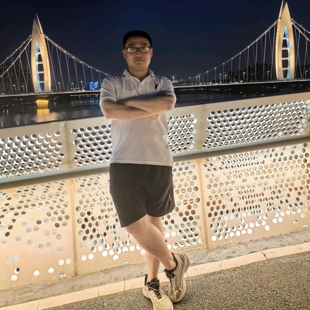 用微笑面对世界