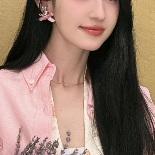 KIKI.