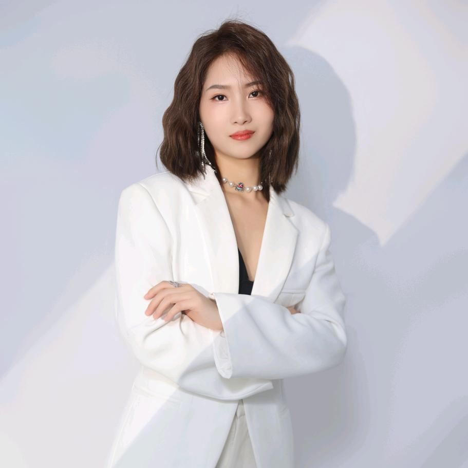 宝安眉型设计专家婷婷